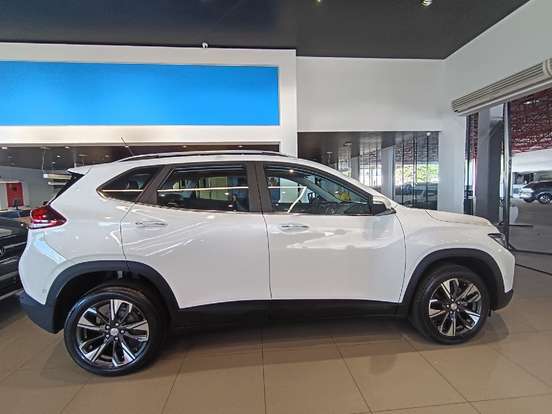 CHEVROLET-TRACKER-2023