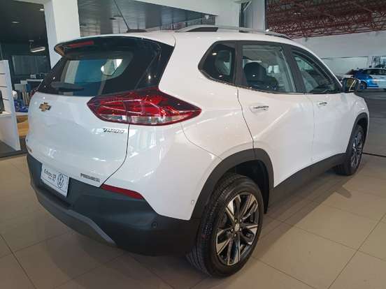 CHEVROLET-TRACKER-2023
