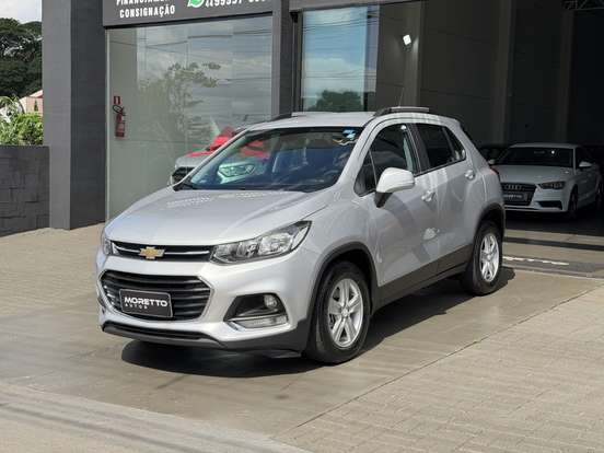 CHEVROLET-TRACKER-2018