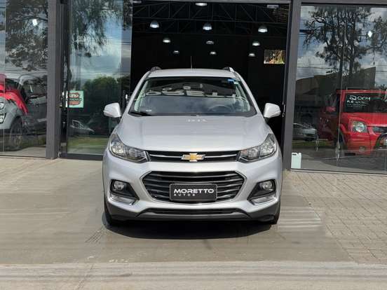 CHEVROLET-TRACKER-2018