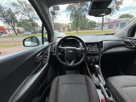 CHEVROLET-TRACKER-2018