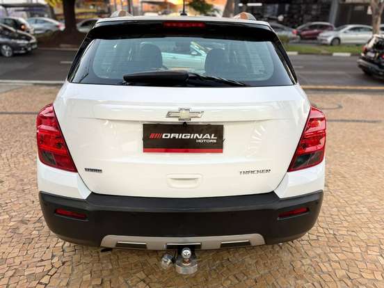 CHEVROLET-TRACKER-2013