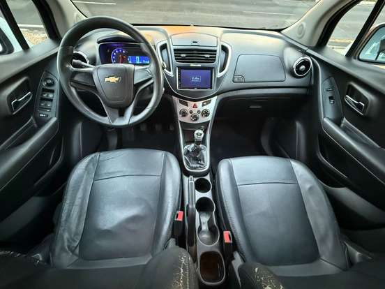 CHEVROLET-TRACKER-2013
