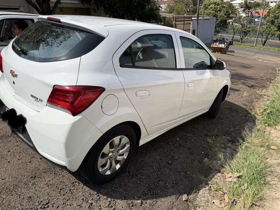 CHEVROLET-ONIX-2016