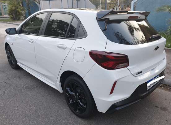 CHEVROLET-ONIX-2020