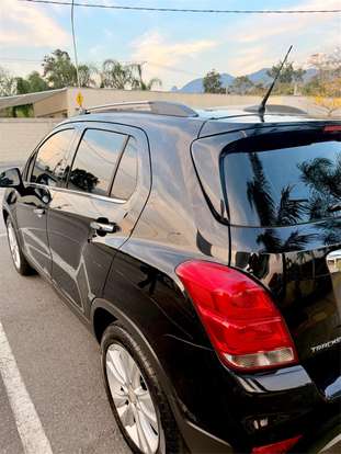 CHEVROLET-TRACKER-2017