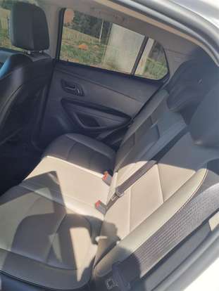 CHEVROLET-TRACKER-2016