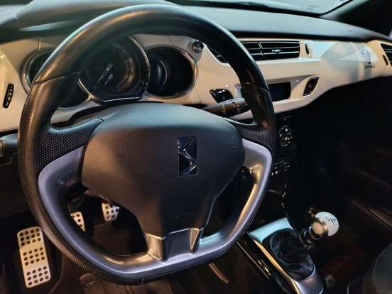 CITROËN-DS3-2015