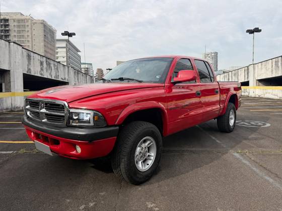 DODGE DAKOTA 3.9 SPORT 4X2 CD V6 12V GASOLINA 4P MANUAL