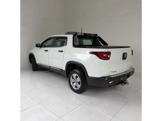 FIAT-TORO-2016