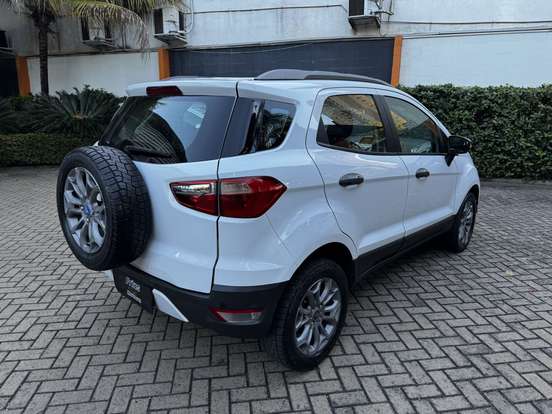FORD-ECOSPORT-2013