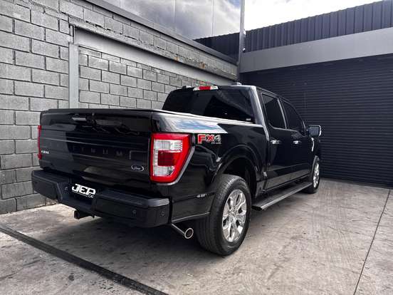 FORD-F-150-2023