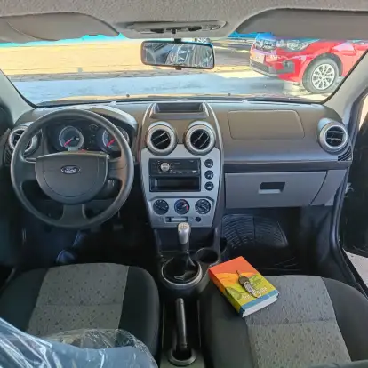 FORD-FIESTA-2012