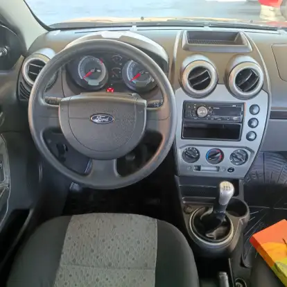 FORD-FIESTA-2012
