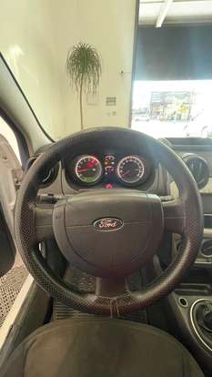 FORD-FIESTA-2013