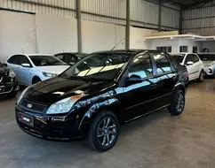 FORD FIESTA 1.6 MPI SEDAN 8V FLEX 4P MANUAL FORD FIESTA 1.6 MPI SEDAN 8V FLEX 4P MANUAL