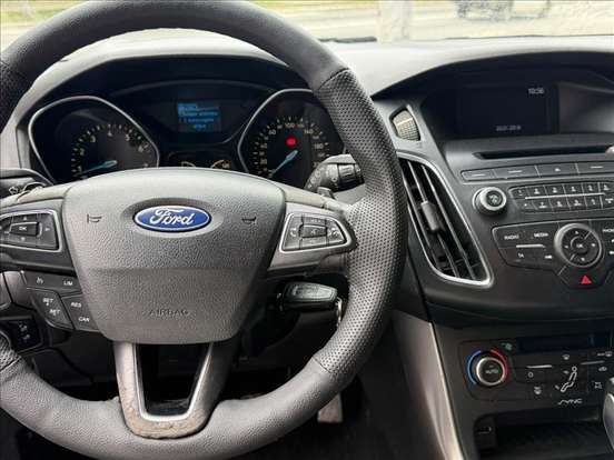 FORD-FOCUS-1.6 SE 16V FLEX 4P POWERSHIFT FORD-FOCUS-2016