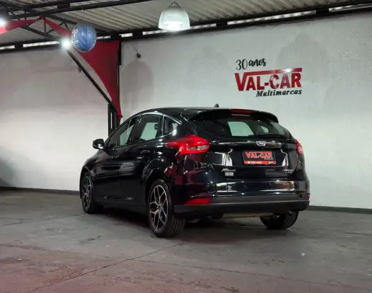 FORD-FOCUS-2015