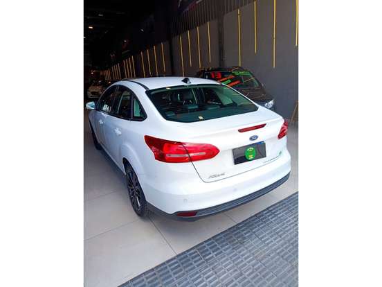 FORD-FOCUS-2016