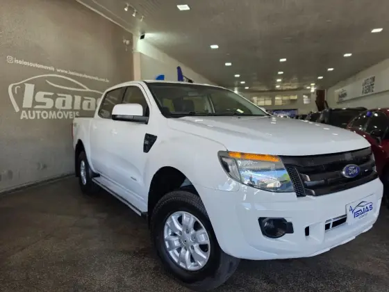 FORD RANGER 3.2 XLS 4X4 CD 20V DIESEL 4P AUTOMÁTICO