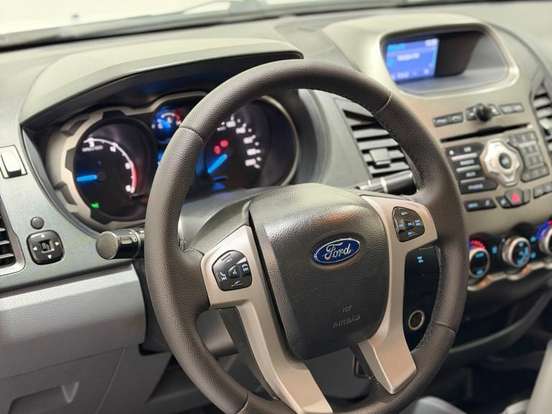 FORD-RANGER-3.2 XLT 4X4 CD 20V DIESEL 4P AUTOMÁTICO FORD-RANGER-2014