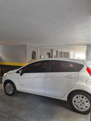 FORD-FIESTA-2014