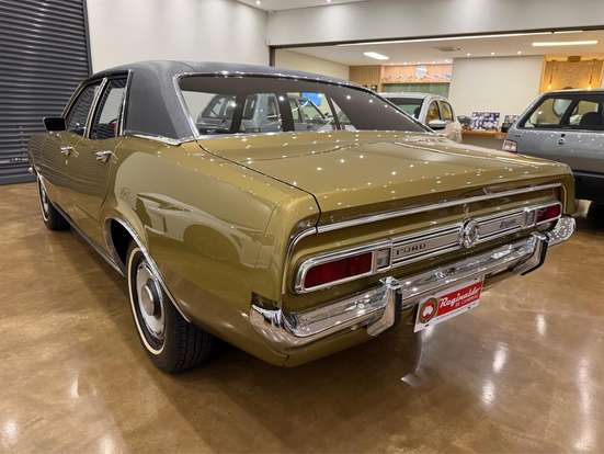 FORD-MAVERICK-1975