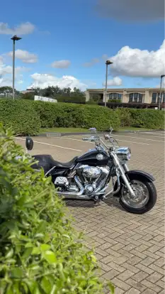 HARLEY-DAVIDSON-ROAD KING CLASSIC-2010