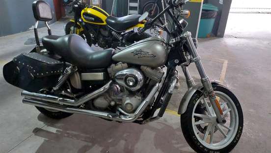 HARLEY-DAVIDSON-DYNA SUPER GLIDE-2009