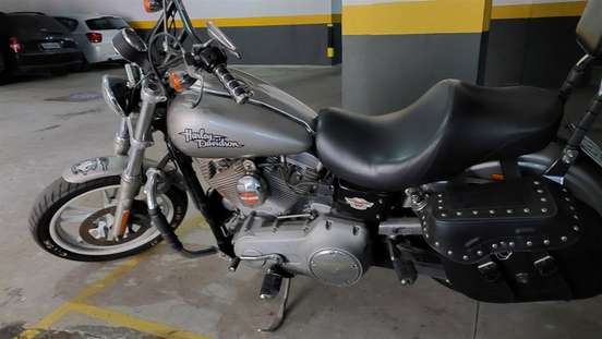 HARLEY-DAVIDSON-DYNA SUPER GLIDE-2009