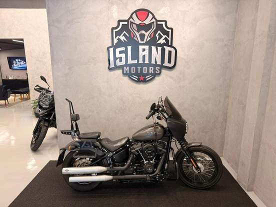 HARLEY-DAVIDSON-SOFTAIL STREET BOB-2017