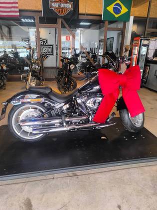 HARLEY-DAVIDSON SOFTAIL FAT BOY 114 