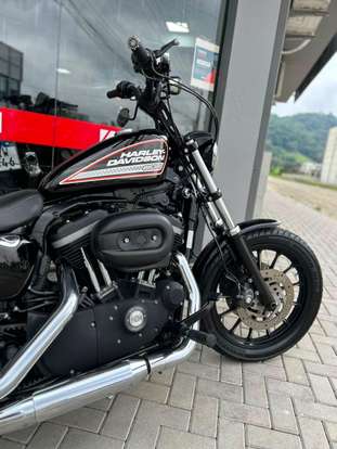 HARLEY-DAVIDSON-SPORTSTER XL 883 R-2013