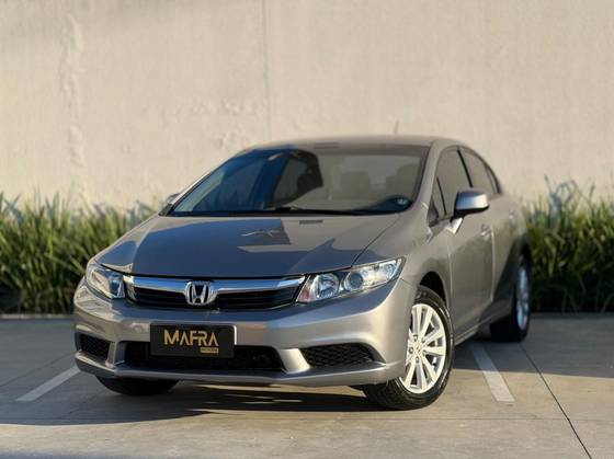 HONDA CIVIC 1.8 LXS 16V FLEX 4P MANUAL