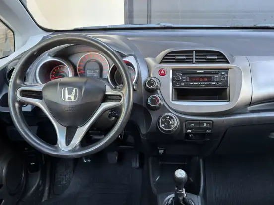 HONDA-FIT-1.4 LX 16V FLEX 4P MANUAL HONDA-FIT-2010