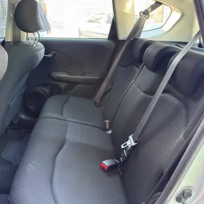 HONDA-FIT-2010