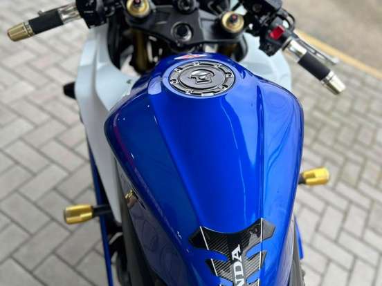 HONDA-CBR 600F HONDA-CBR 600F-2012