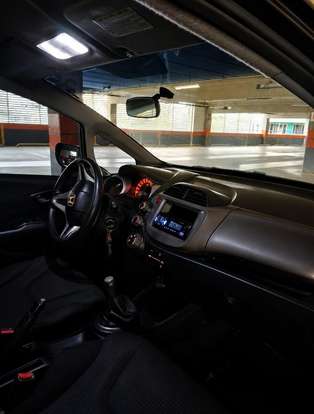 HONDA-FIT-2009