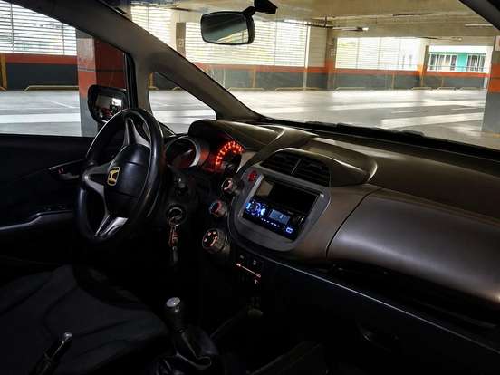 HONDA-FIT-1.4 LX 16V FLEX 4P MANUAL HONDA-FIT-2009