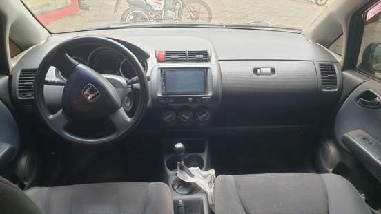 HONDA-FIT-2004