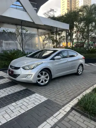HYUNDAI ELANTRA 1.8 GLS 16V GASOLINA 4P AUTOMÁTICO HYUNDAI ELANTRA 1.8 GLS 16V GASOLINA 4P AUTOMÁTICO