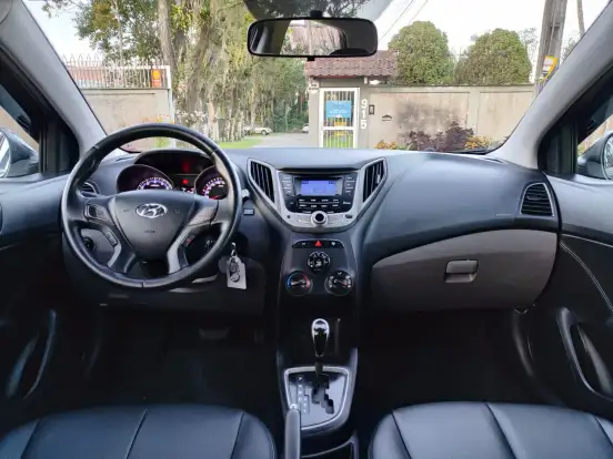 HYUNDAI-HB20-2013