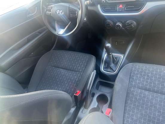 HYUNDAI-HB20-2024