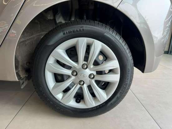HYUNDAI-HB20-1.6 COMFORT PLUS 16V FLEX 4P AUTOMÁTICO HYUNDAI-HB20-2016