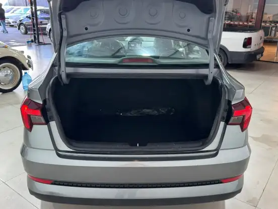 HYUNDAI-HB20S-2024