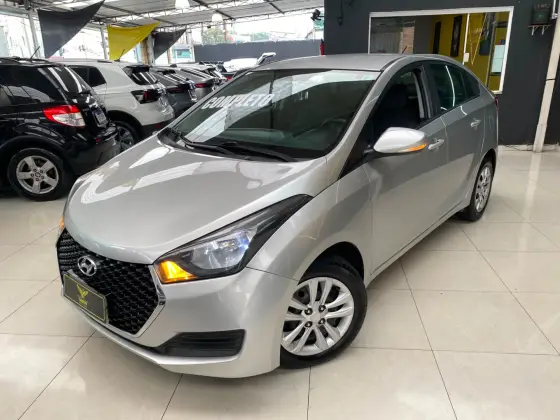 HYUNDAI HB20S 1.0 COMFORT PLUS 12V FLEX 4P MANUAL