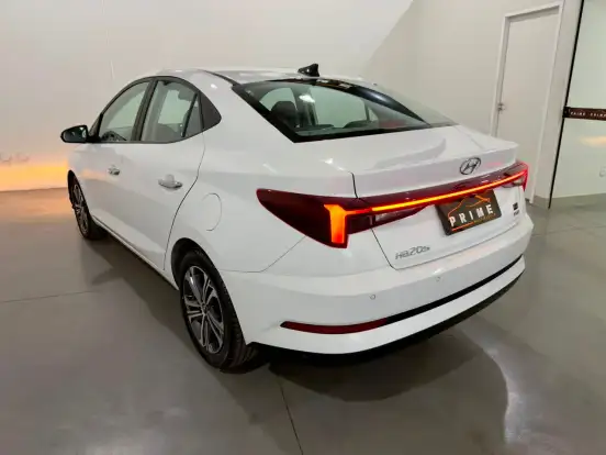 HYUNDAI-HB20S-2023