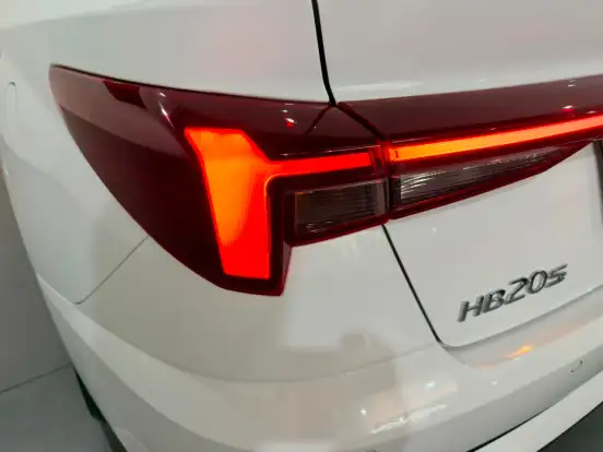 HYUNDAI-HB20S-1.0 TGDI FLEX PLATINUM AUTOMÁTICO HYUNDAI-HB20S-2023