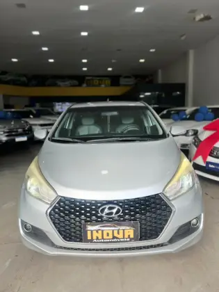 HYUNDAI HB20S 1.6 COMFORT STYLE 16V FLEX 4P AUTOMÁTICO