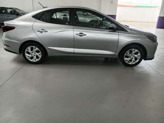HYUNDAI-HB20S-2024